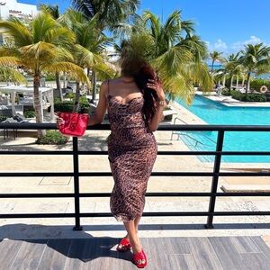 Women’s Stylish Leopard Print Zara Dress size SMALL